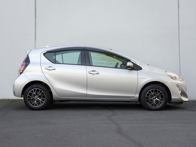 2017 Toyota Aqua 1.5L Petrol Hybrid