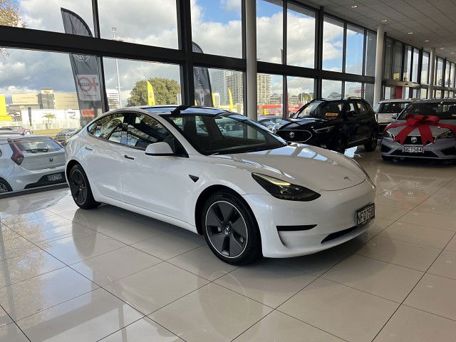 2021 Tesla Model 3 Standard Range Plus