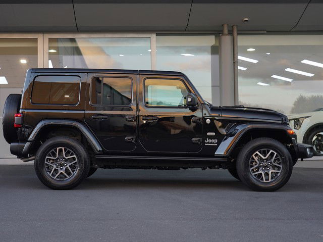 2025 Jeep Wrangler JL  Overland 2.0P 4WD 4Dr Wagon