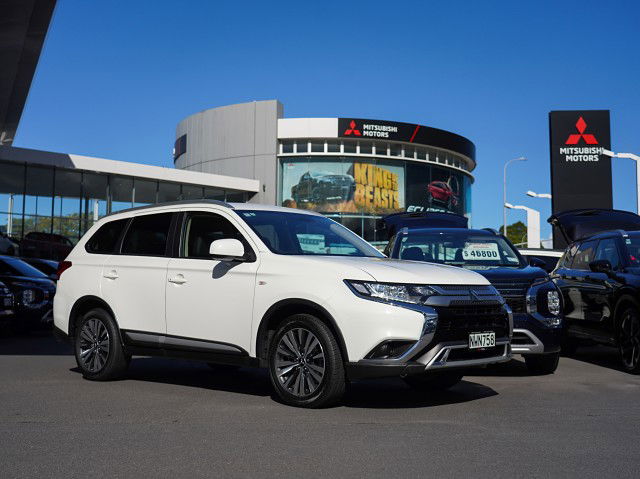 2021 Mitsubishi Outlander LS 2.4P 2WD