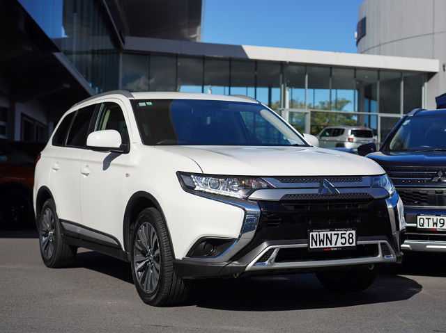 2021 Mitsubishi Outlander LS 2.4P 2WD
