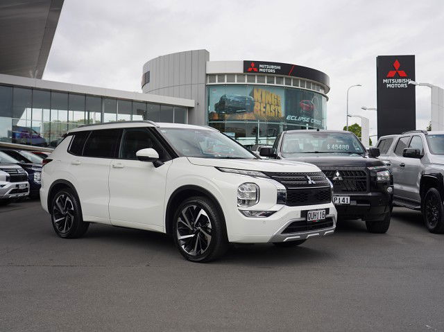 2024 Mitsubishi Outlander 2.5P VRX 2WD CVT