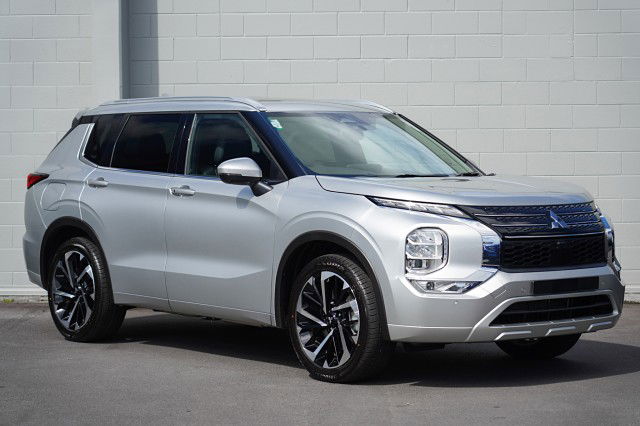 2025 Mitsubishi Outlander 2.5P VRX 2WD