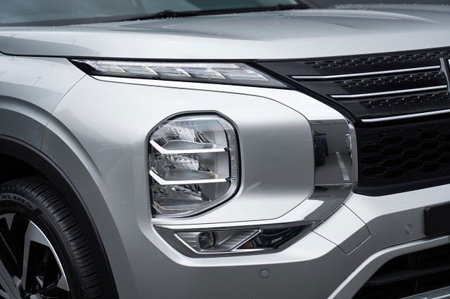 2025 Mitsubishi Outlander 2.5P XLS 2WD