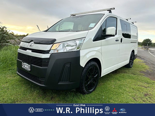 2022 Toyota Hiace ZR HVN 2.8DT/6AT