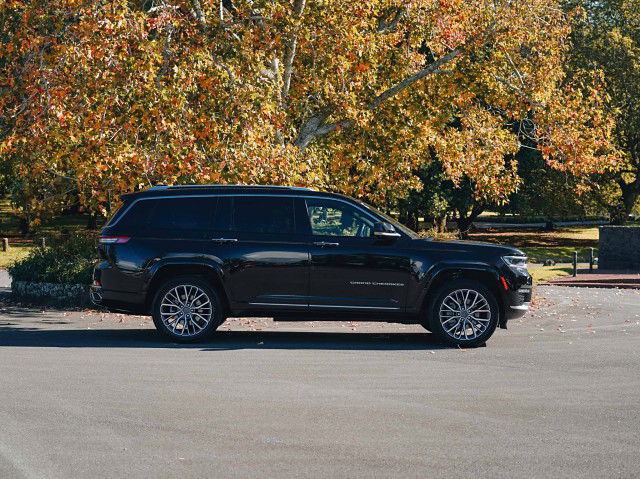 2022 Jeep Grand Cherokee L Summit Reserve 3.6L V6 4WD 8A 7 SEATS