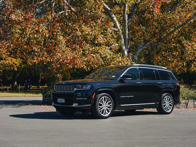 2022 Jeep Grand Cherokee L Summit Reserve 3.6L V6 4WD 8A 7 SEATS