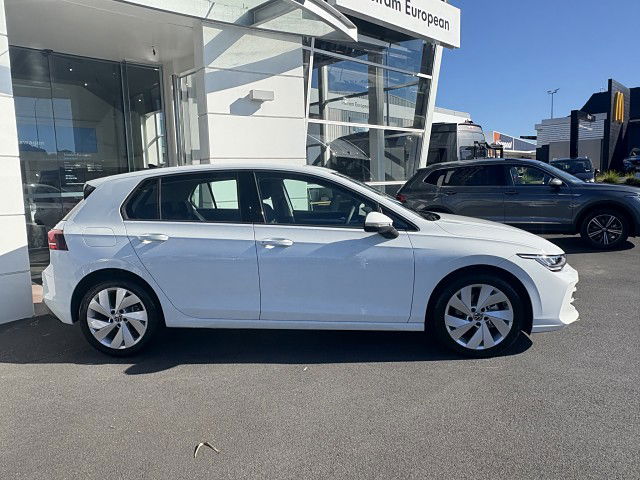 2025 Volkswagen Golf LIFE 1.4TSI
