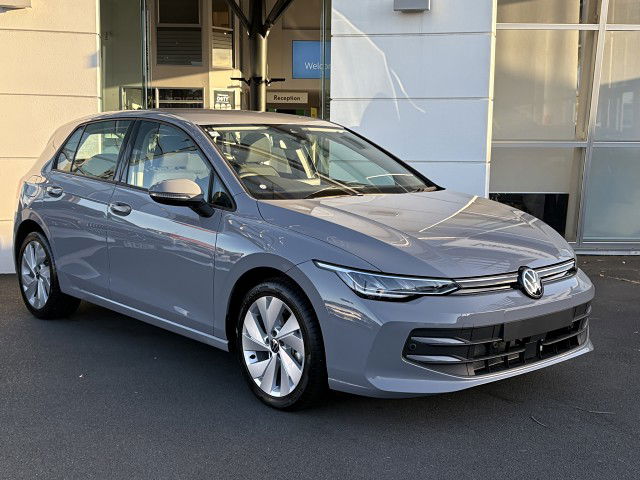 2025 Volkswagen Golf LIFE 1.4TSI