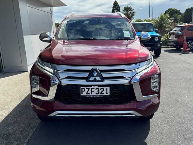 2023 Mitsubishi Pajero Sport VRX