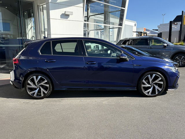 2023 Volkswagen Golf ETSI R-Line