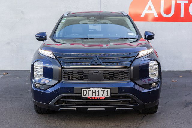 2023 Mitsubishi Outlander XLS 2.5P/4WD