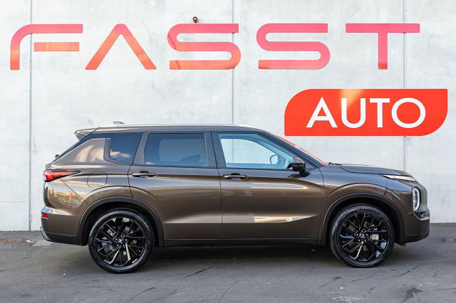 2023 Mitsubishi Outlander XLS 2.5P/4WD
