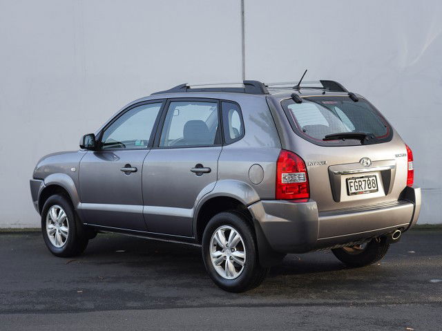 2010 Hyundai Tucson 2.0P City 4D A4