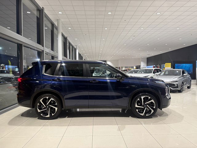 2022 Mitsubishi Outlander Xls 2.5P/4Wd/Cvt
