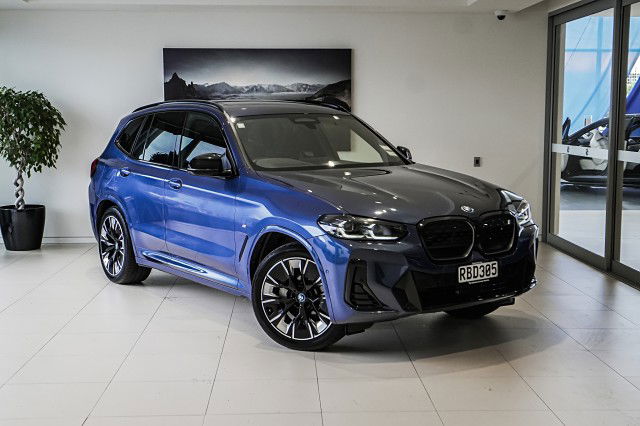 2025 BMW iX3 M Sport