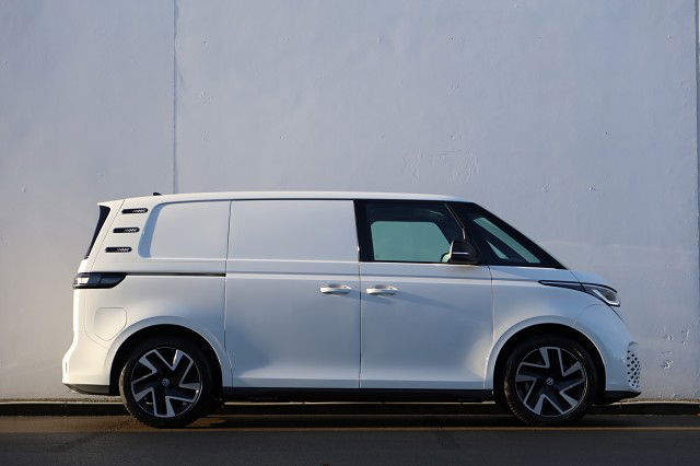 2025 Volkswagen ID. Buzz CARGO