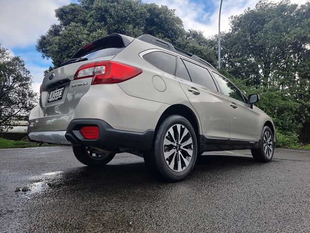 2015 Subaru Outback Premium 2.5P/4Wd/6Cv