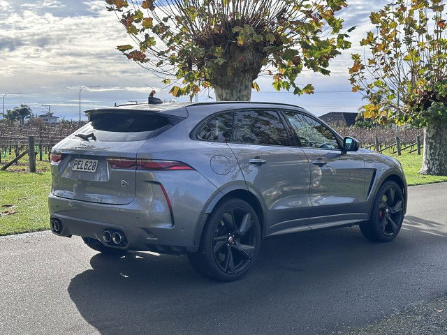 2022 Jaguar F-Pace SVR