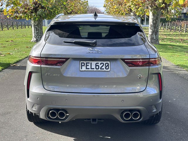 2022 Jaguar F-Pace SVR