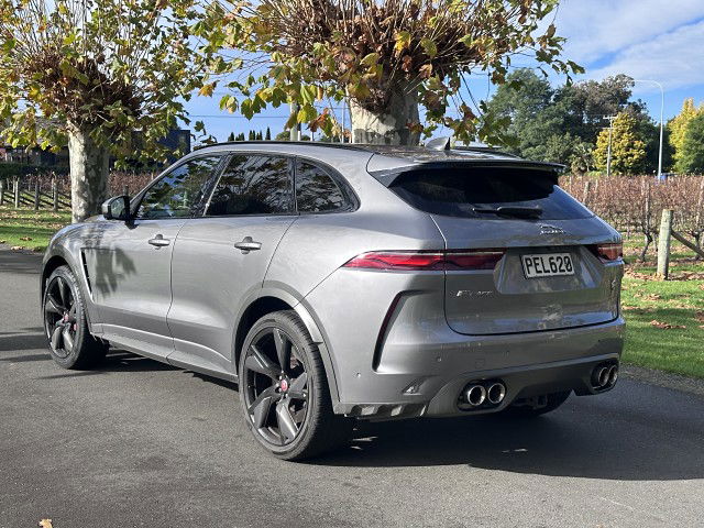 2022 Jaguar F-Pace SVR