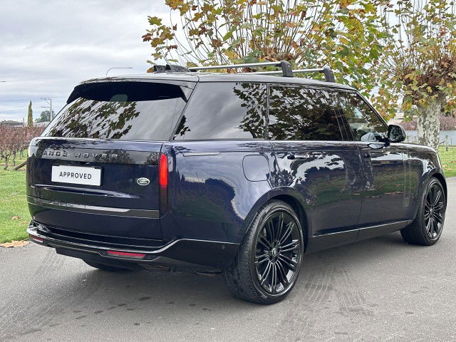 2023 Land Rover Range Rover P530