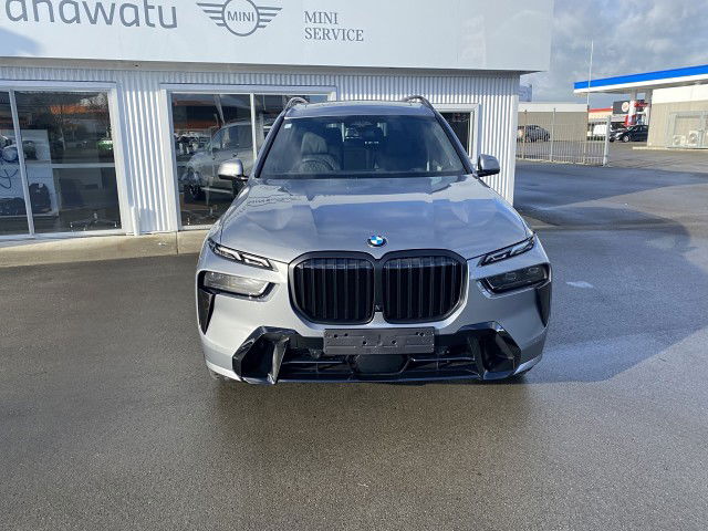 2025 BMW X7 xDrive 40D