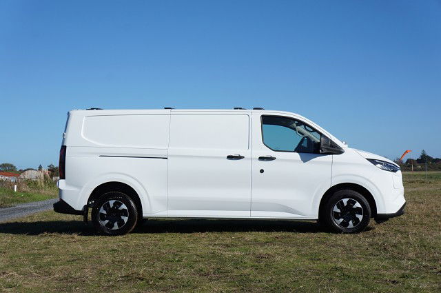2025 Ford Transit CUSTOM 340L BEV 1A RWD