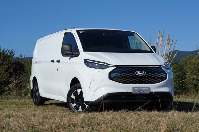 2025 Ford Transit CUSTOM 340L BEV 1A RWD