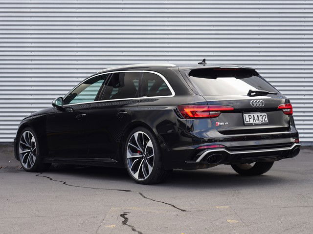 2018 Audi RS4 Avant 2.9P Bi-Turbo AWD