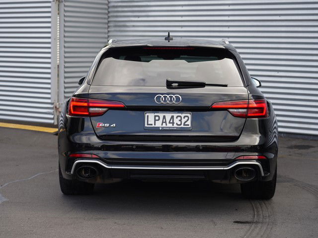2018 Audi RS4 Avant 2.9P Bi-Turbo AWD