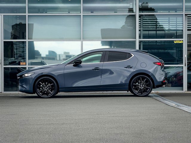 2025 Mazda 3 SP25 2.5L