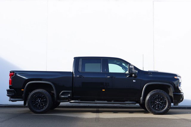 2025 Chevrolet Silverado GMSV Silverado 2500 HD LTZ