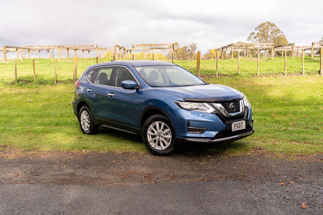 2022 Nissan X-Trail ST 2WD 7 seater