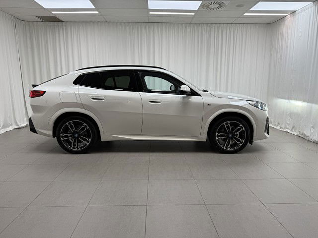 2025 BMW iX2 52GM eDrive20