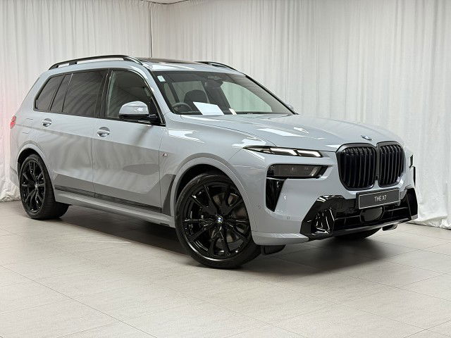 2025 BMW X7 22EN xDrive40d