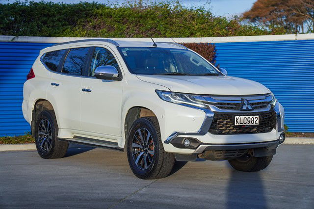 2017 Mitsubishi Pajero Sport VRX 2.4D/4WD/8AT