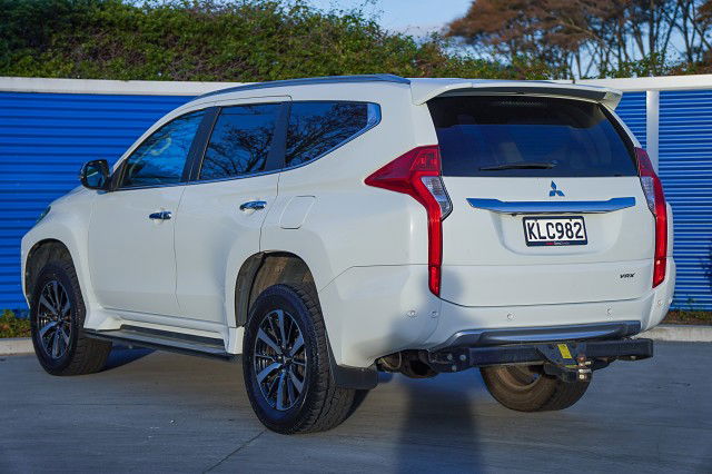 2017 Mitsubishi Pajero Sport VRX 2.4D/4WD/8AT