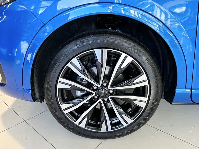 2025 Ford Escape ST X 2.5 AWD Hybrid