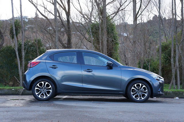 2016 Mazda 2 GSX 1.5 Hatch G - MANUAL