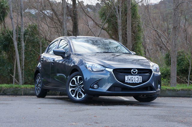 2016 Mazda 2 GSX 1.5 Hatch G - MANUAL