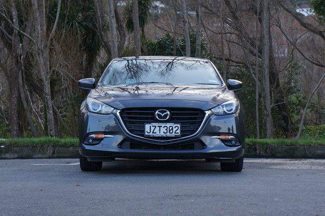 2016 Mazda 3 SP25 2.5P Hatch - MANUAL