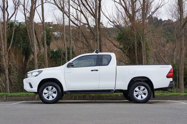 2019 Toyota Hilux SR 2.8D Extra Cab Ute