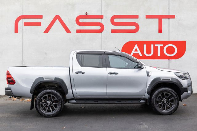 2021 Toyota Hilux SR5 Cruiser 4WD AUTO NZ NEW