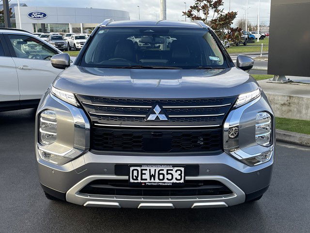 2023 Mitsubishi Outlander XLS 2.5P/CVT