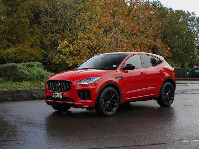 2019 Jaguar E-Pace P250 AWD R-DYN SE BLACK EDITION