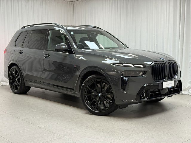 2025 BMW X7 22EN xDrive40d