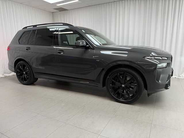 2025 BMW X7 22EN xDrive40d