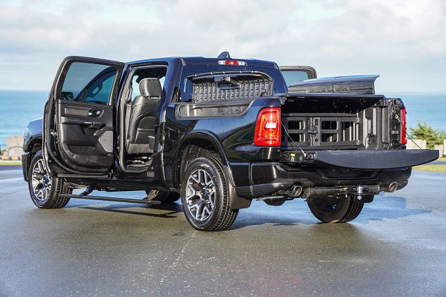 2025 RAM 1500 Dt Laramie Sport Hurricane SST