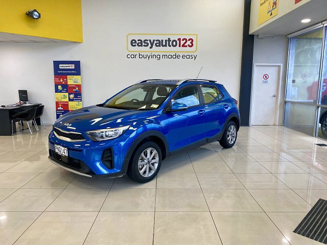 2022 Kia Stonic LX 1.4P / 6At